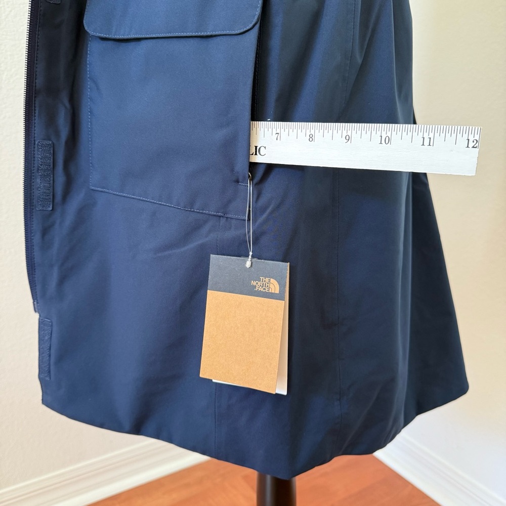 The North Face Women's Blue Jacket - Picture 13 of 16